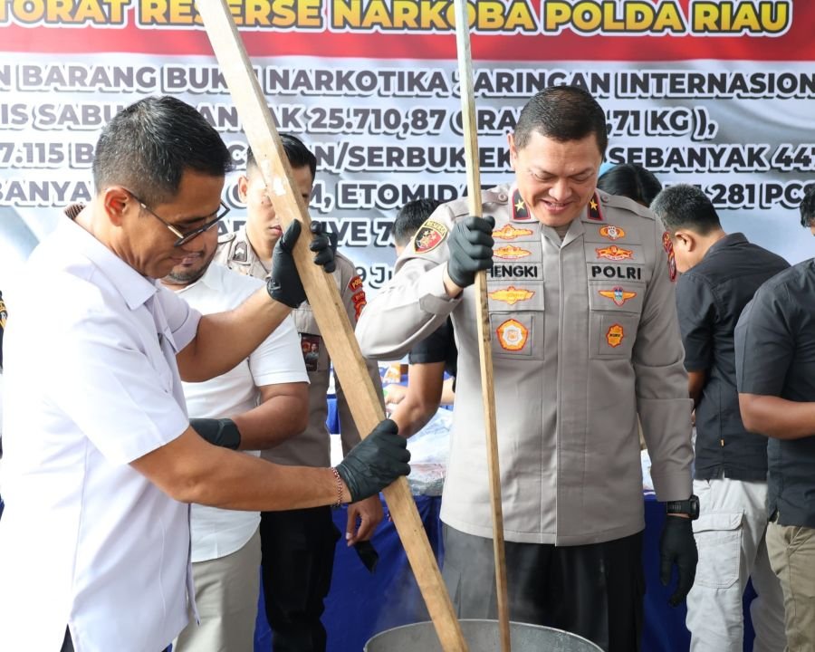 Polda Riau Usut 24 Sindikat Internasional, Dengan Puluhan Kg Sabu dan Ekstasi Dimusnahkan