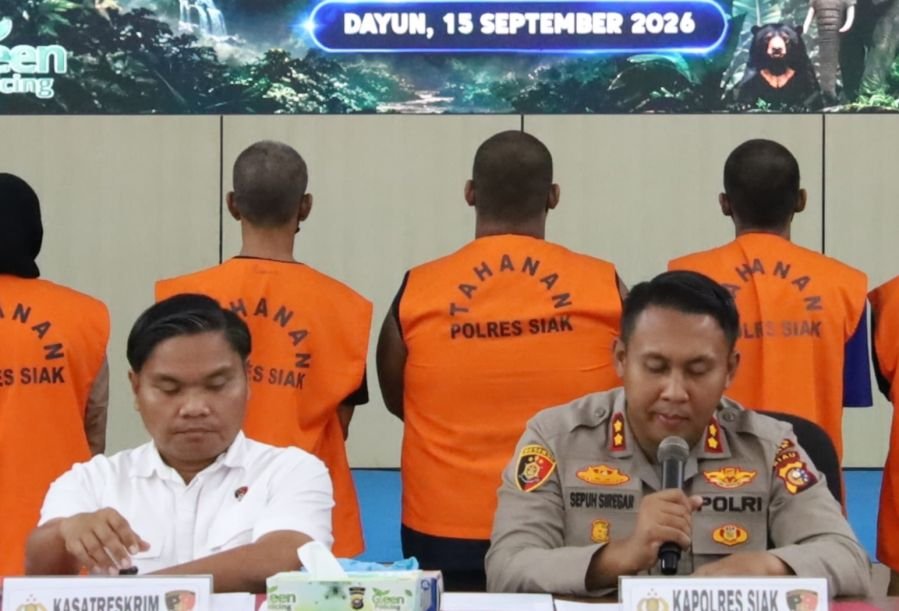 Polisi Bongkar Sindikat Pembuatan SIM Palsu di Siak, 8 Orang Ditangkap
