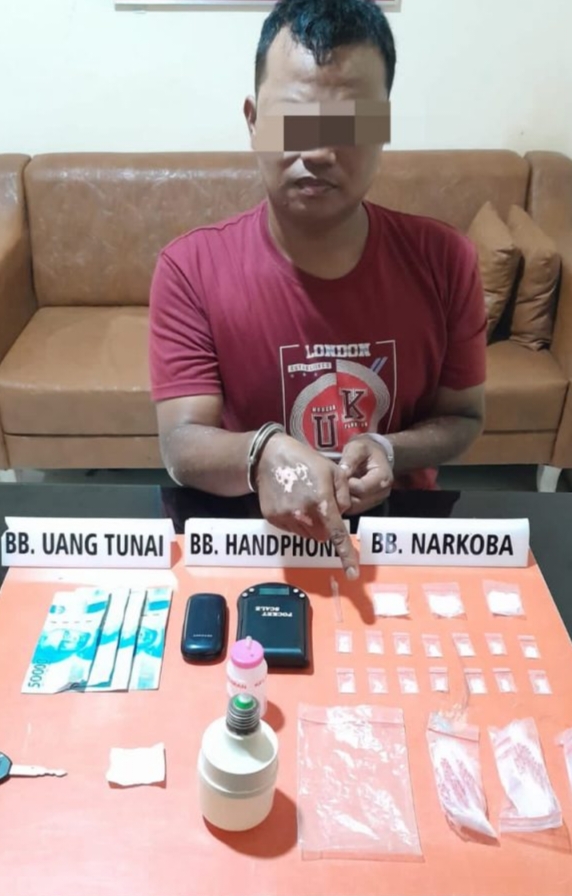 Polisi Ciduk Kurir Narkoba Saat Menjual 17 Paket Sabu di Kampar