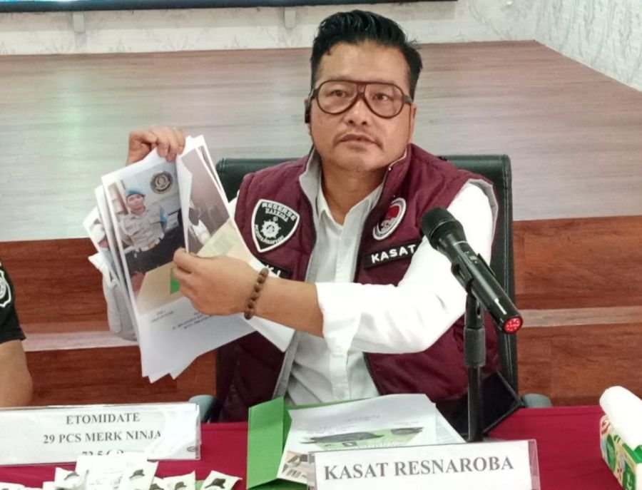 Polresta Pekanbaru Putuskan Peredaran Ribuan Butir Ektasi dan 31 Paket Vape Etomidate