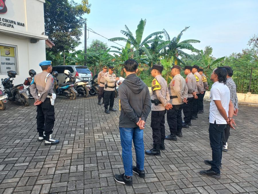 Polsek Cikupa Gelar Apel Pengamanan Kunjungan Wakil Presiden RI Gibran Rakabuming Raka di Mauk