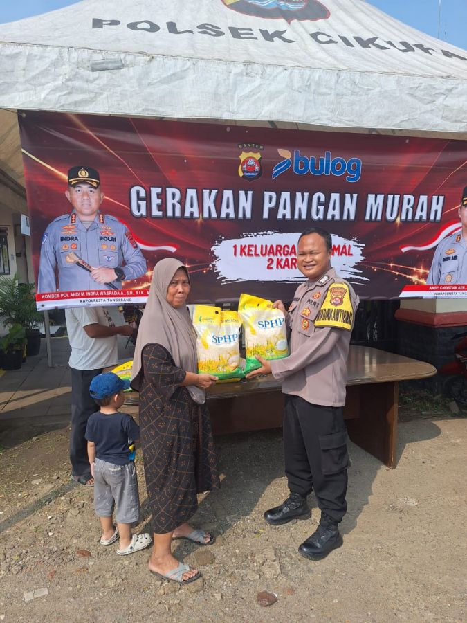 Polsek Cikupa Gelar Gerakan Pangan Murah, 20 Paket Beras SPHP Habis Terjual