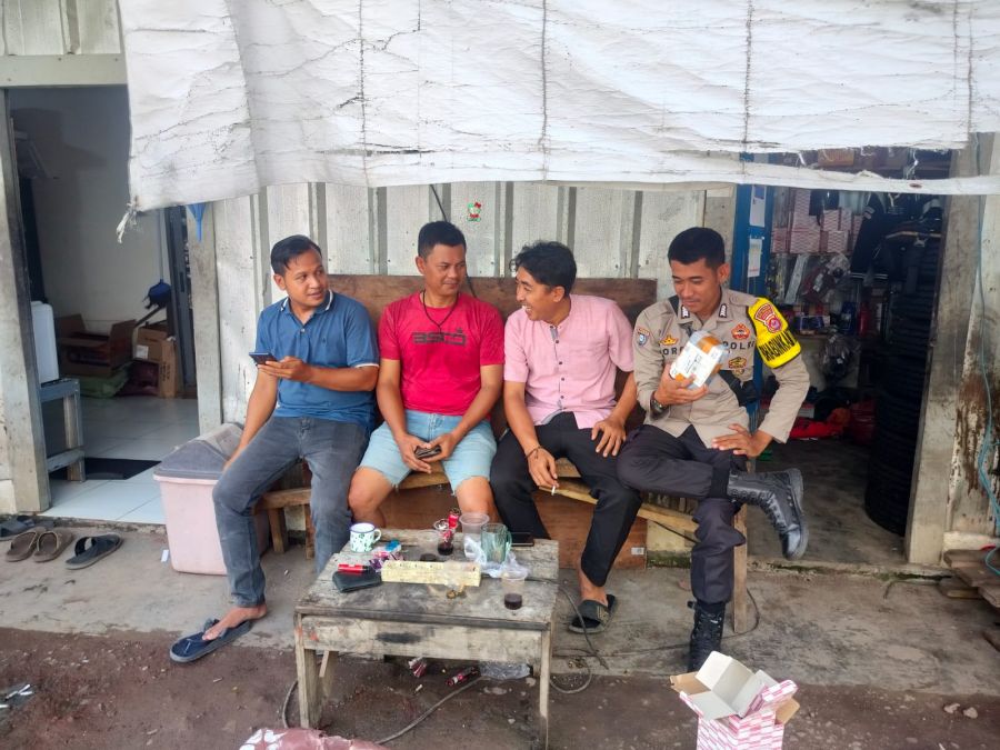 Polsek Cikupa Jalin Kedekatan Lewat Sambang Warga di Desa Cibadak