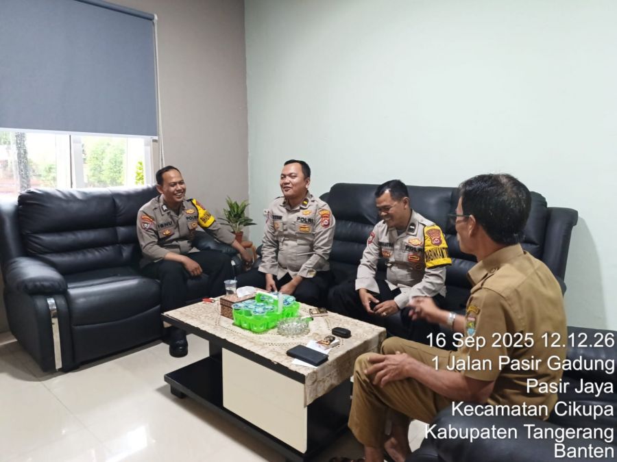 Polsek Cikupa Kunjungi Kantor Desa Pasir Jaya, Perkuat Silaturahmi dan Sinergi Kamtibmas