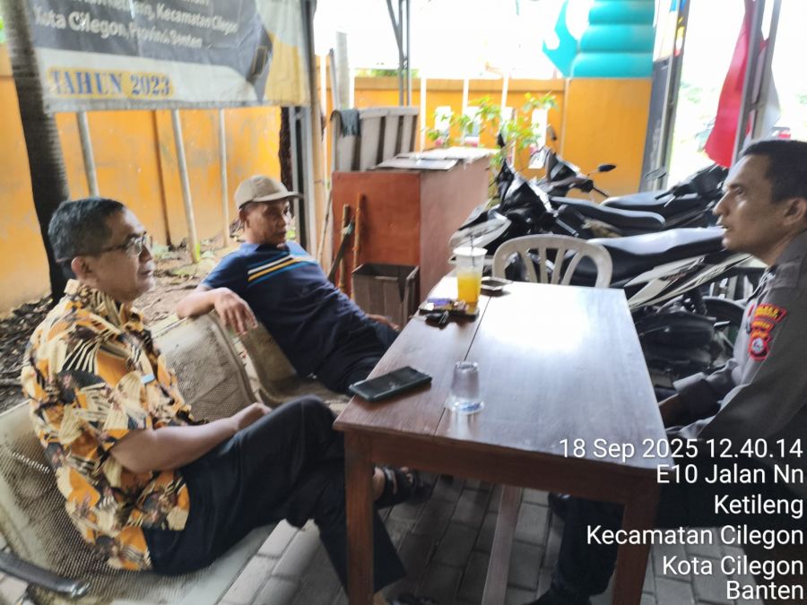 Polsek Cilegon Sambang Warga, Ajak Aktif Jaga Kamtibmas Lewat Siskamling