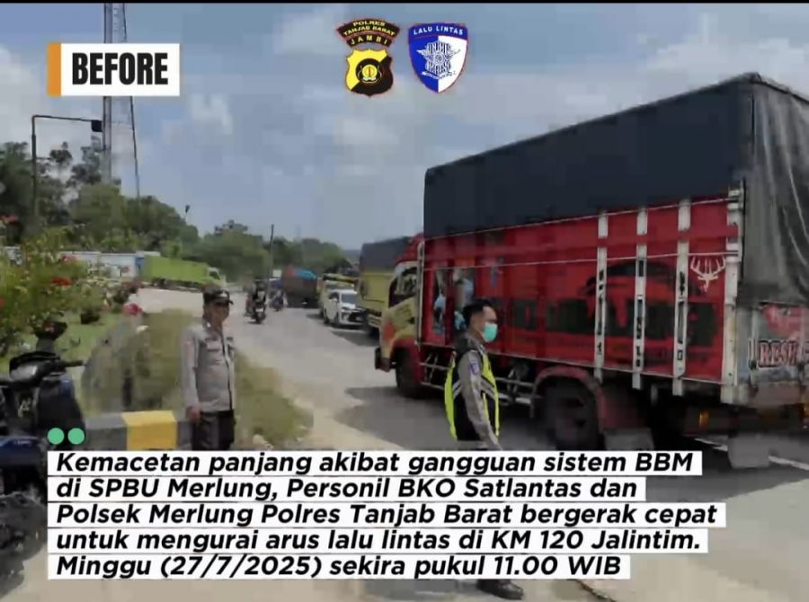 Polsek merlung Gerak dan sat lantas Cepat Urai Kemacetan di Sekitar SPBU KM 120 Merlung