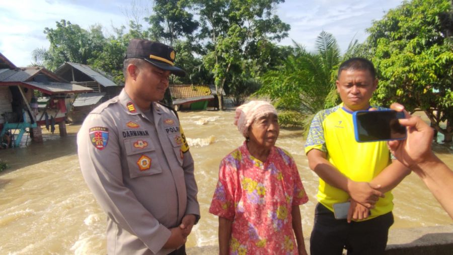 Polsek Tanah Abang Menjadi Garda Terdepan Tanggapi Bencana Banjir Diwilayahnya