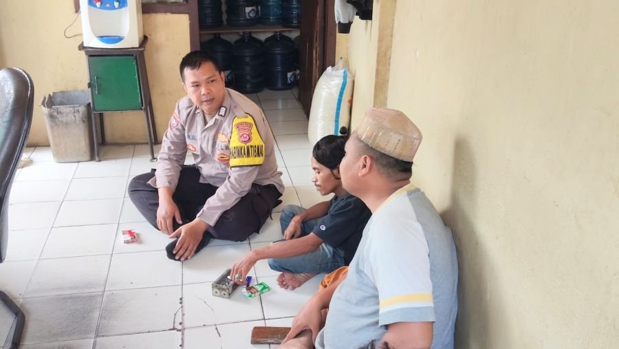 Program Kapolda Banten Poliran, Bhabinkamtibmas Desa Bojong Berikan Motivasi kepada Warga Penganggur