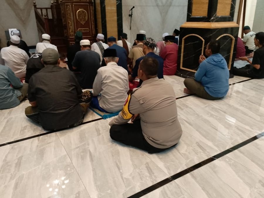 Program Subuh Keliling, Polsek Pasar Kemis Pererat Silaturahmi dengan Masyarakat