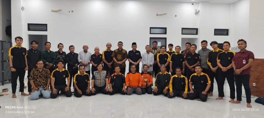 SENKOM MITRA POLRI TINGKATKAN SEMANGAT ANGGOTA DALAM MENDUKUNG KEGIATAN CIPTA KONDISI