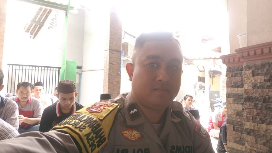 Shalat Jumat Keliling, Polsek Cikupa Jalin Kedekatan dengan Warga Desa Pasir Gadung