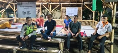 aiptu-budiansyah-sosialisasikan-polisi-110-saat-sambangi-pos-satkamling-bukit-tiara