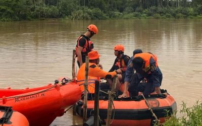niat-mandi-pria-ini-justru-terseret-arus-sungai-kuantan-hingga-tewas