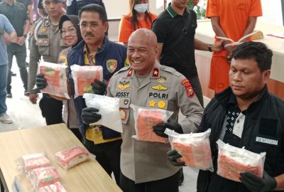 temuan-15-kg-sabu-di-samping-gor-rumbai-berhasil-diungkap-polda-riau